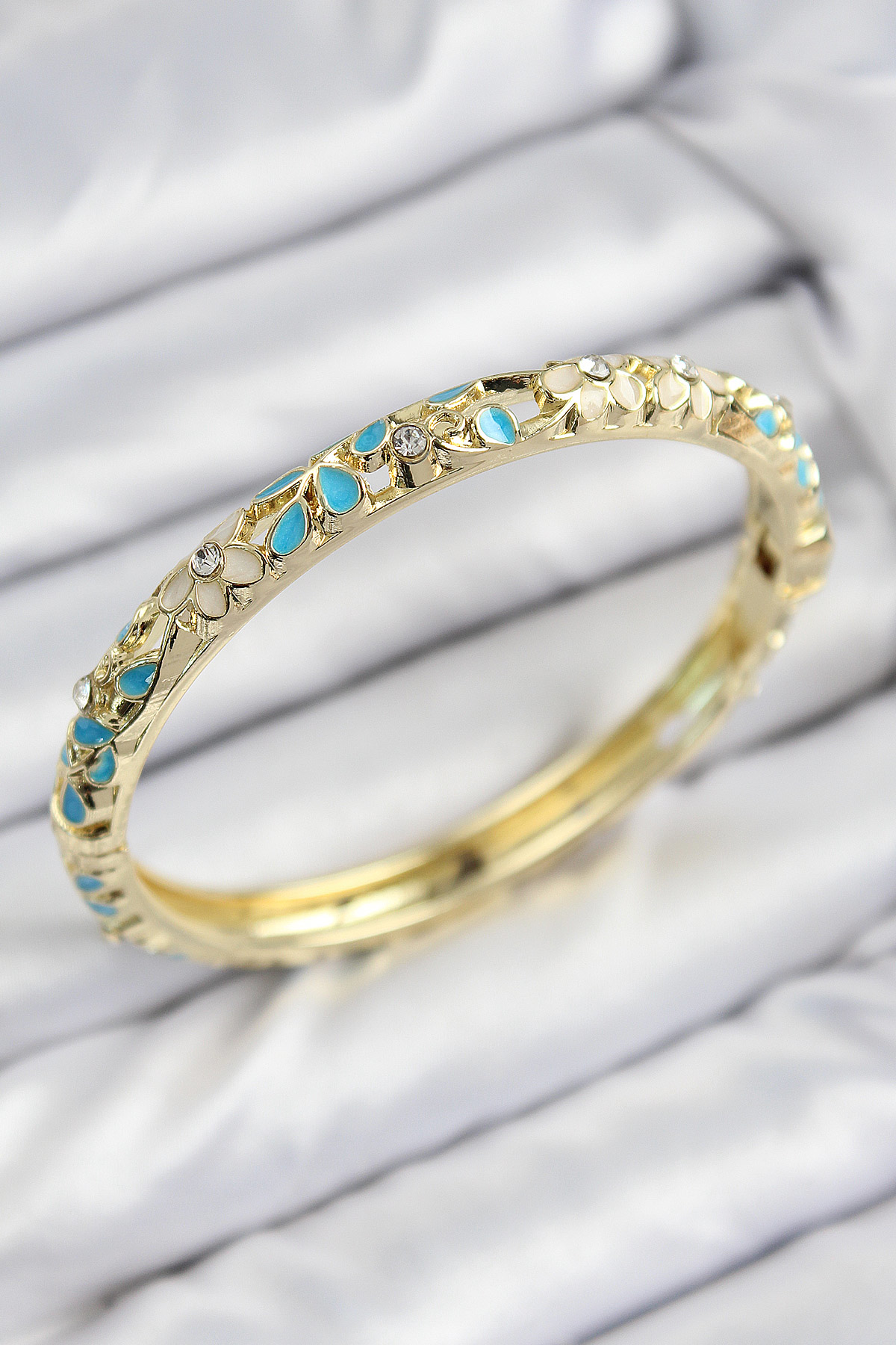 Mineli Pirinç Zirkon Taşlı Turkuaz Krem Çiçek Motifli Gold Kadın