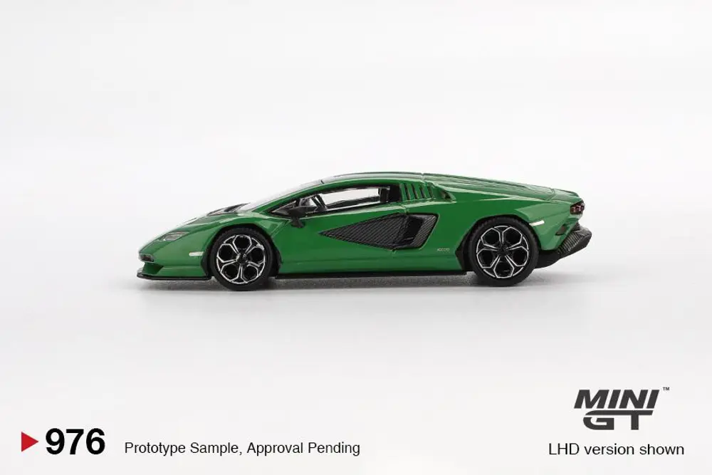 Mini GT Lamborghini Countach LPI 800-4 Verde Medio 976