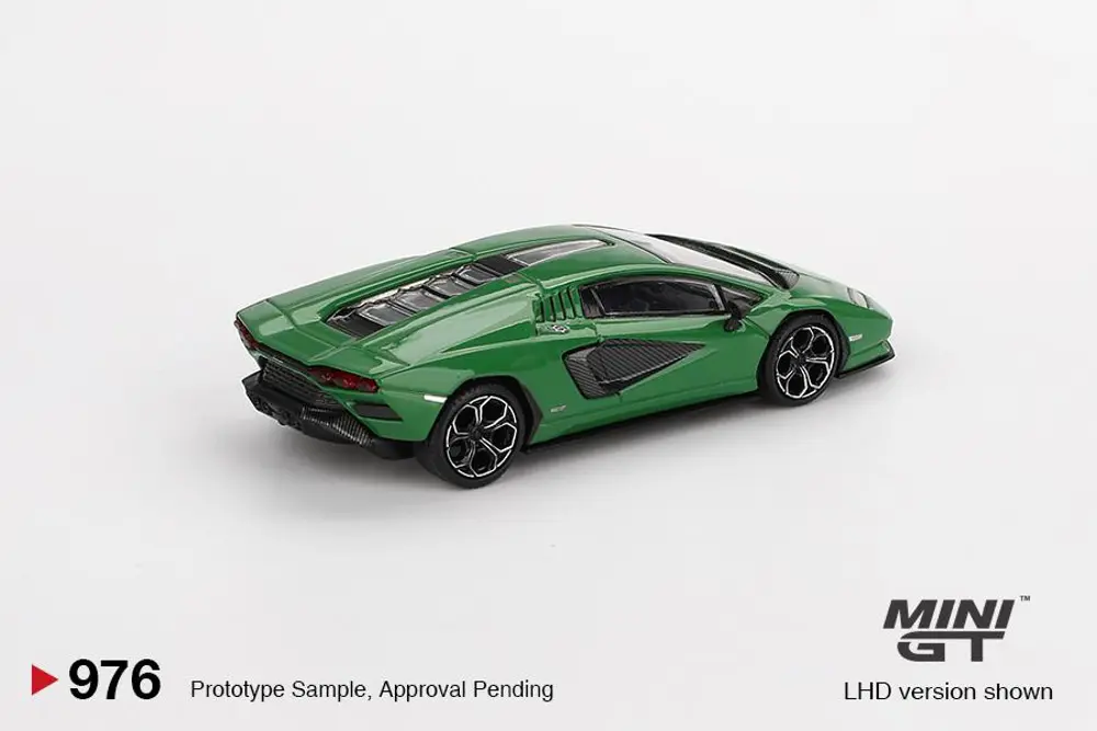 Mini GT Lamborghini Countach LPI 800-4 Verde Medio 976