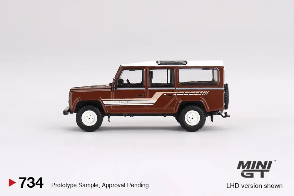 Mini GT Land Rover Defender 110 1985 County Station Wagon Russet 
