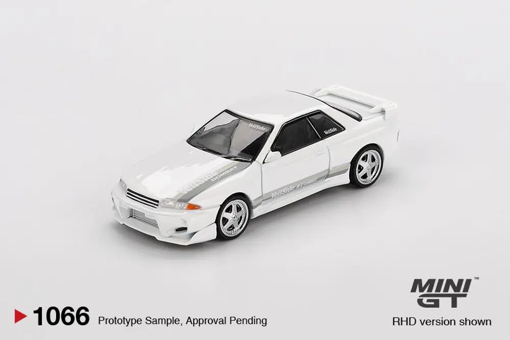 Mini GT Nissan Skyline GT-R (R32) VeilSide Combat C-I White 1066