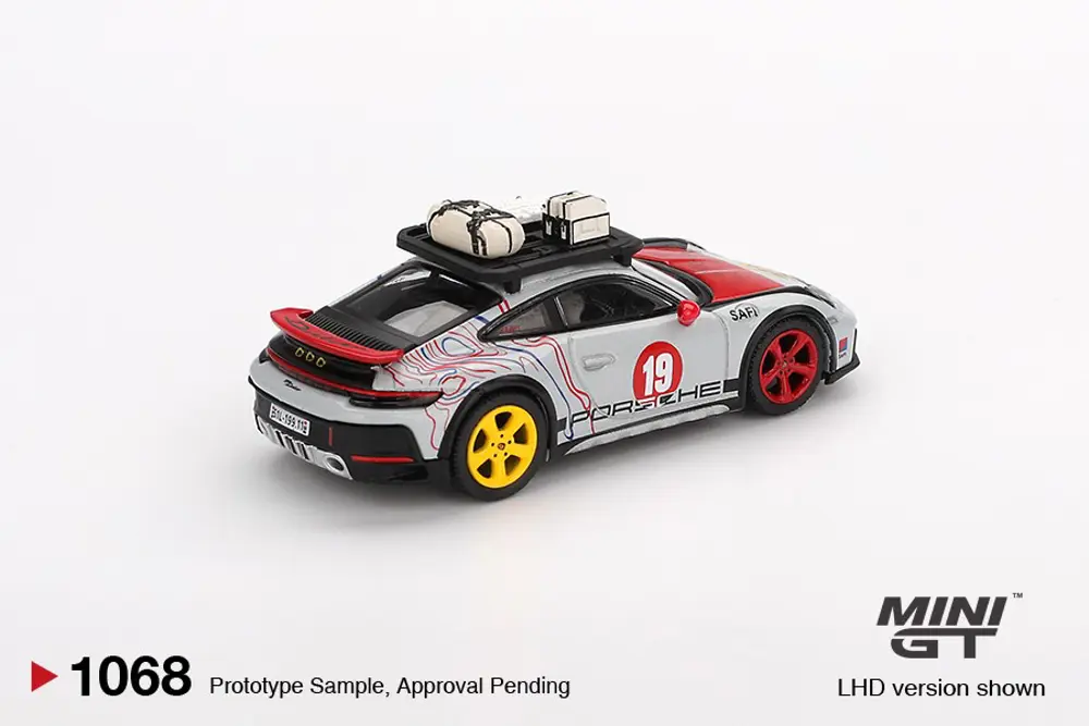 Mini GT Porsche 911 Dakar "Uncle Rally" BL 1068