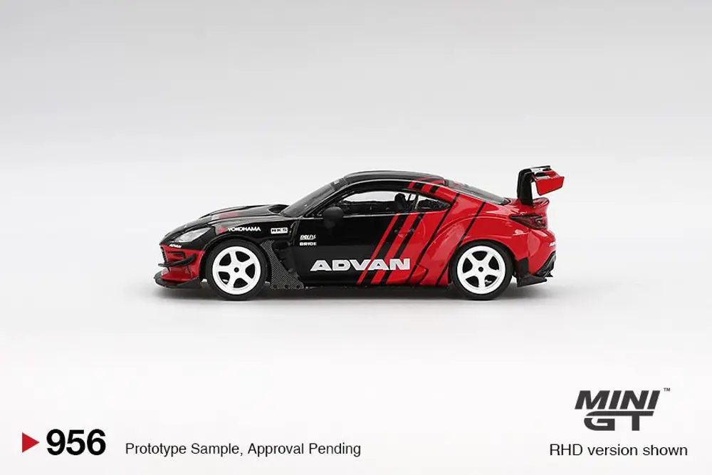 Mini GT Toyota GR86 HKS TYPE R ADVAN 2022 Tokyo Auto Salon 956