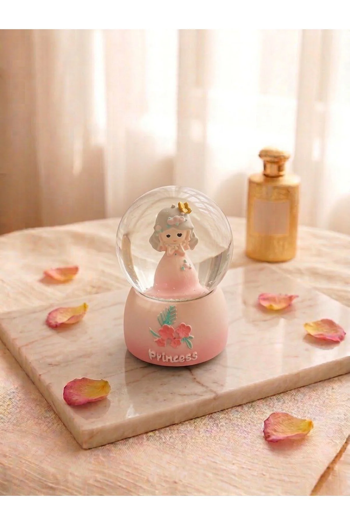 Mini Işıklı Prenses Kar Küresi Mini Işıklı Prenses Kar Küresi