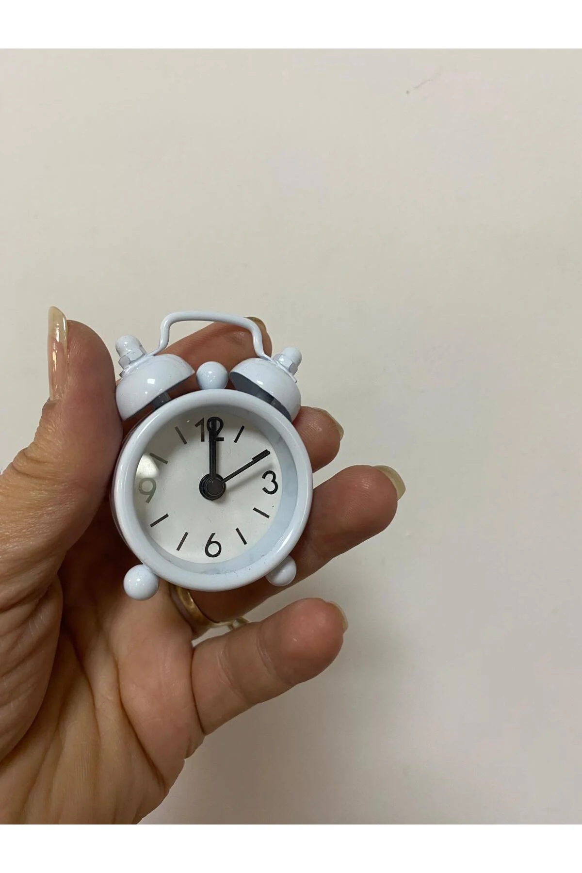 Mini Retro Çalar Saat | Alarm Özellikli Dekoratif Masa Saati 8 x 6 cm