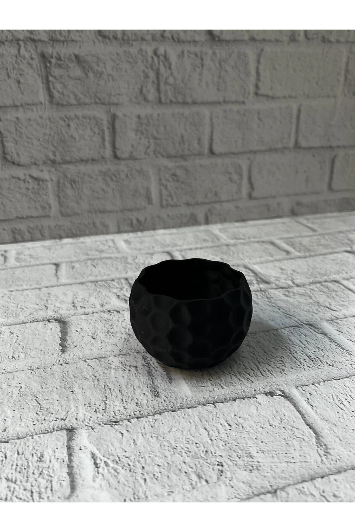 MİNİ SİYAH SAKSI - Lisinya