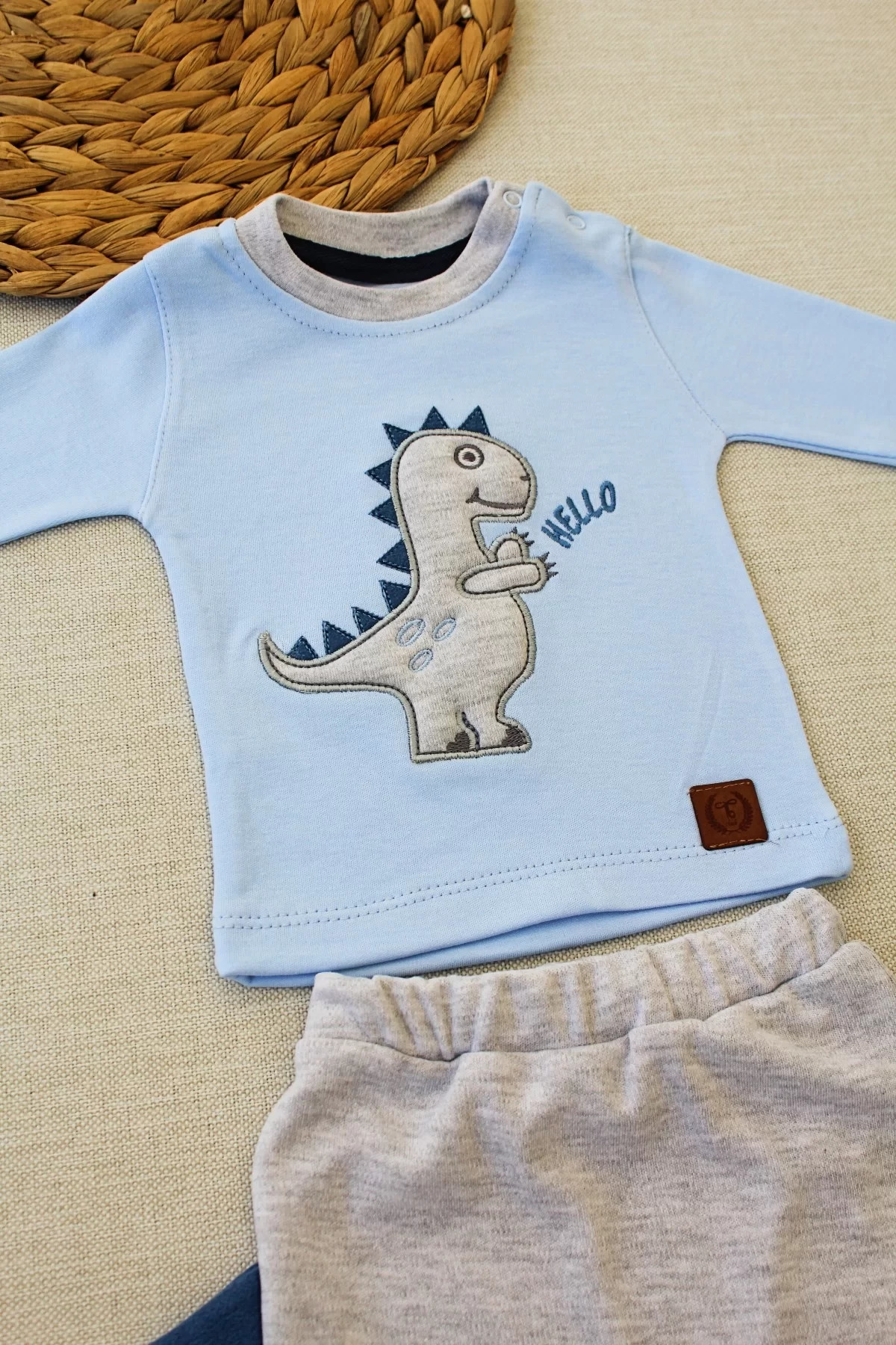 Mcem Store Minik Dino Nakışlı Şapkalı Uzun Kollu Sweat 3Lü Kız-Erkek Bebek T