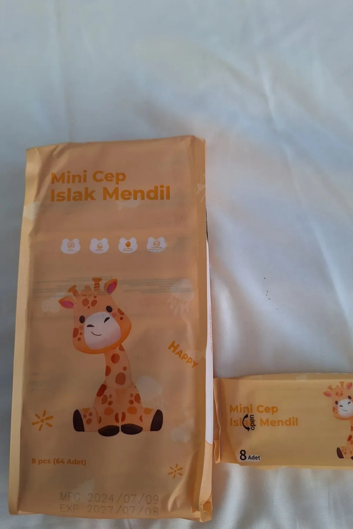 Minik Islak Cep Mendili 8 Li 4 Paket (Tüm Renkler) Fiyatı, Yorumları ve Özellikleri