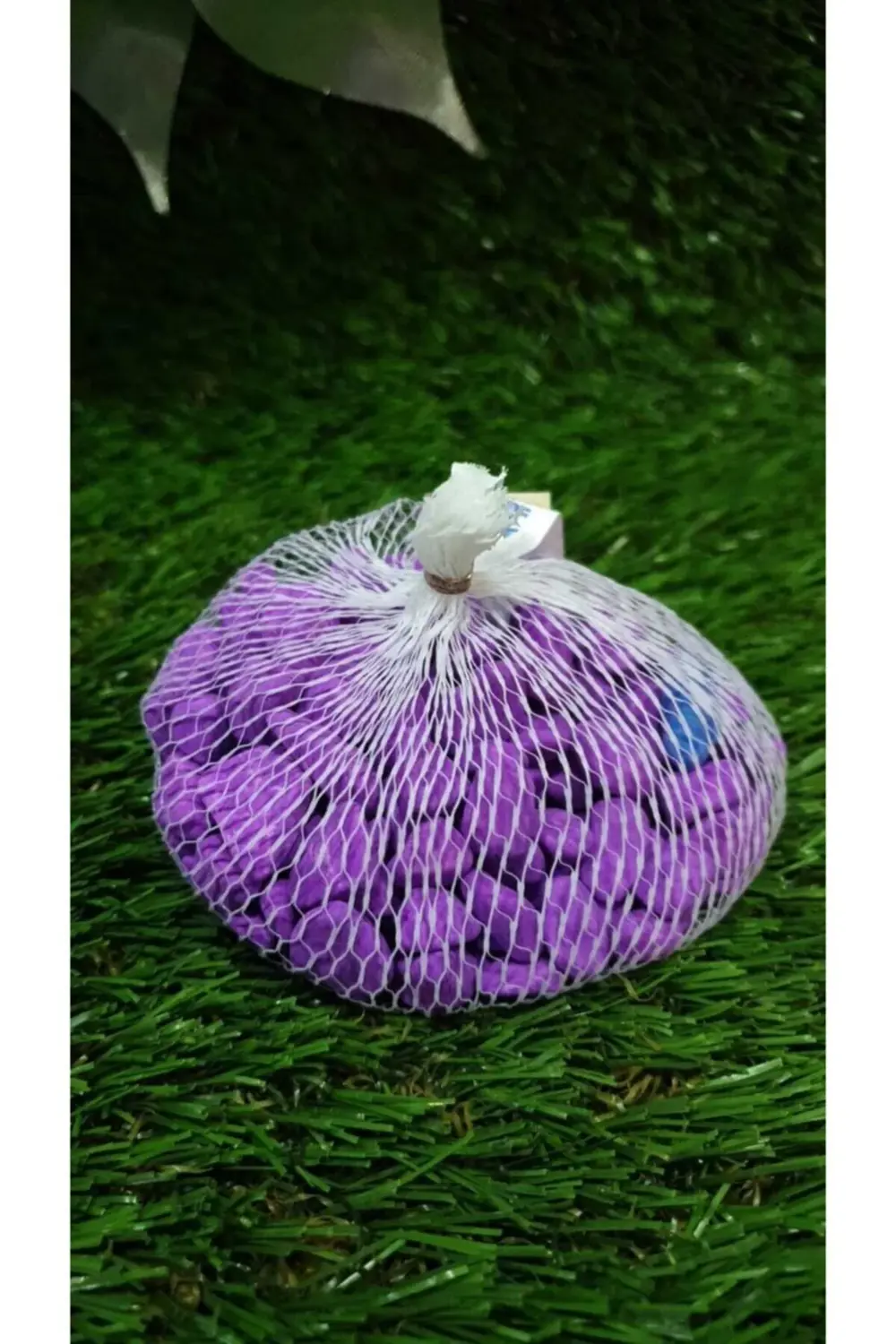 Minik Kese Içerisinde Renkli Vazo Taşı