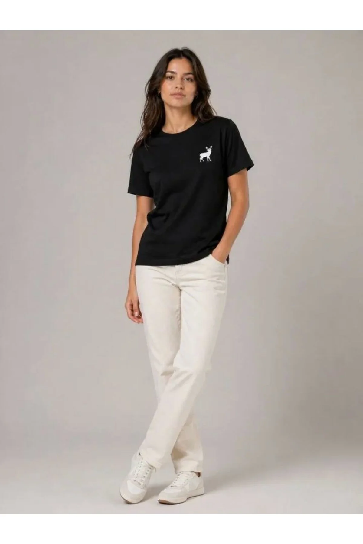 Minimal Geyik Logolu Tişört Bisiklet Yaka Kısa Kol Yazlık T-Shirt