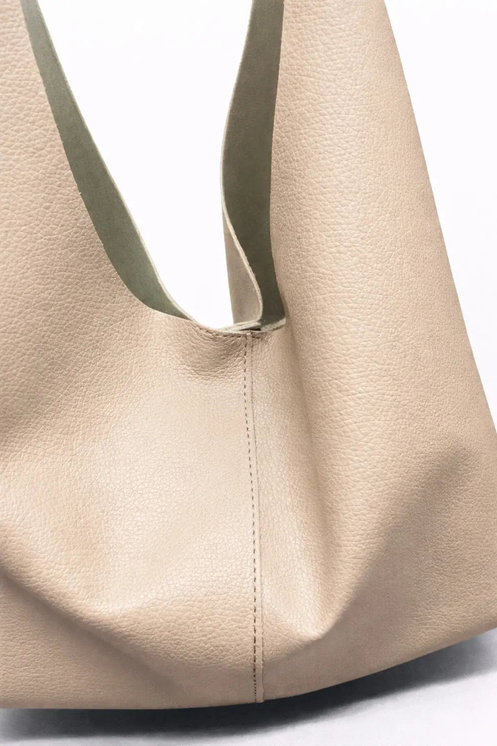 Minimal Kapaklı Natural Deri iç astarlı omuz çantası OMUZ ÇANTASI