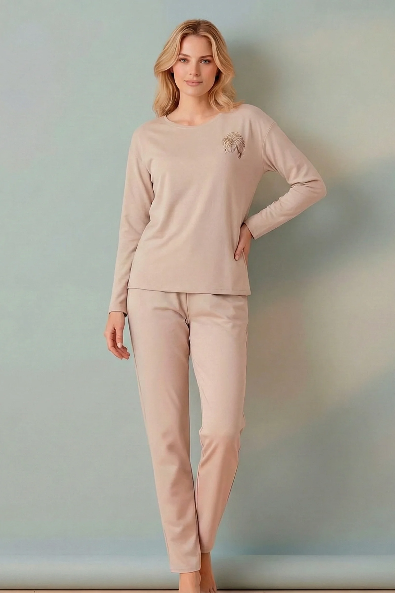 Minimalist Desenli Geniş Beden Sade Şık Uzun Kollu Örme Pijama Takımı, Bej, 3XL Fiyatı, Yorumları ve Özellikleri