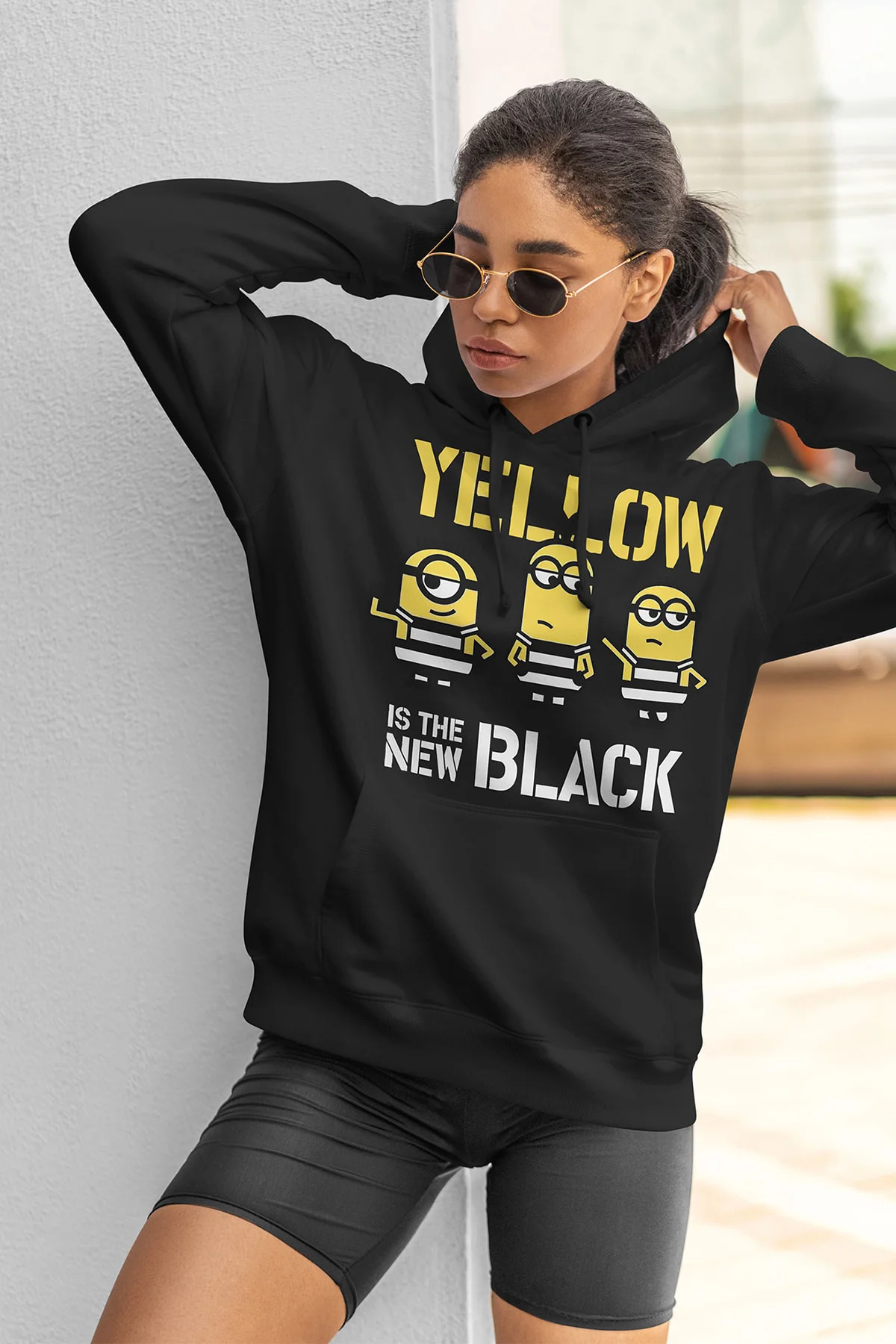 Minions Yellow On The New Black Baskılı Siyah Sweatshirt Kapüşonlu Şardonlu
