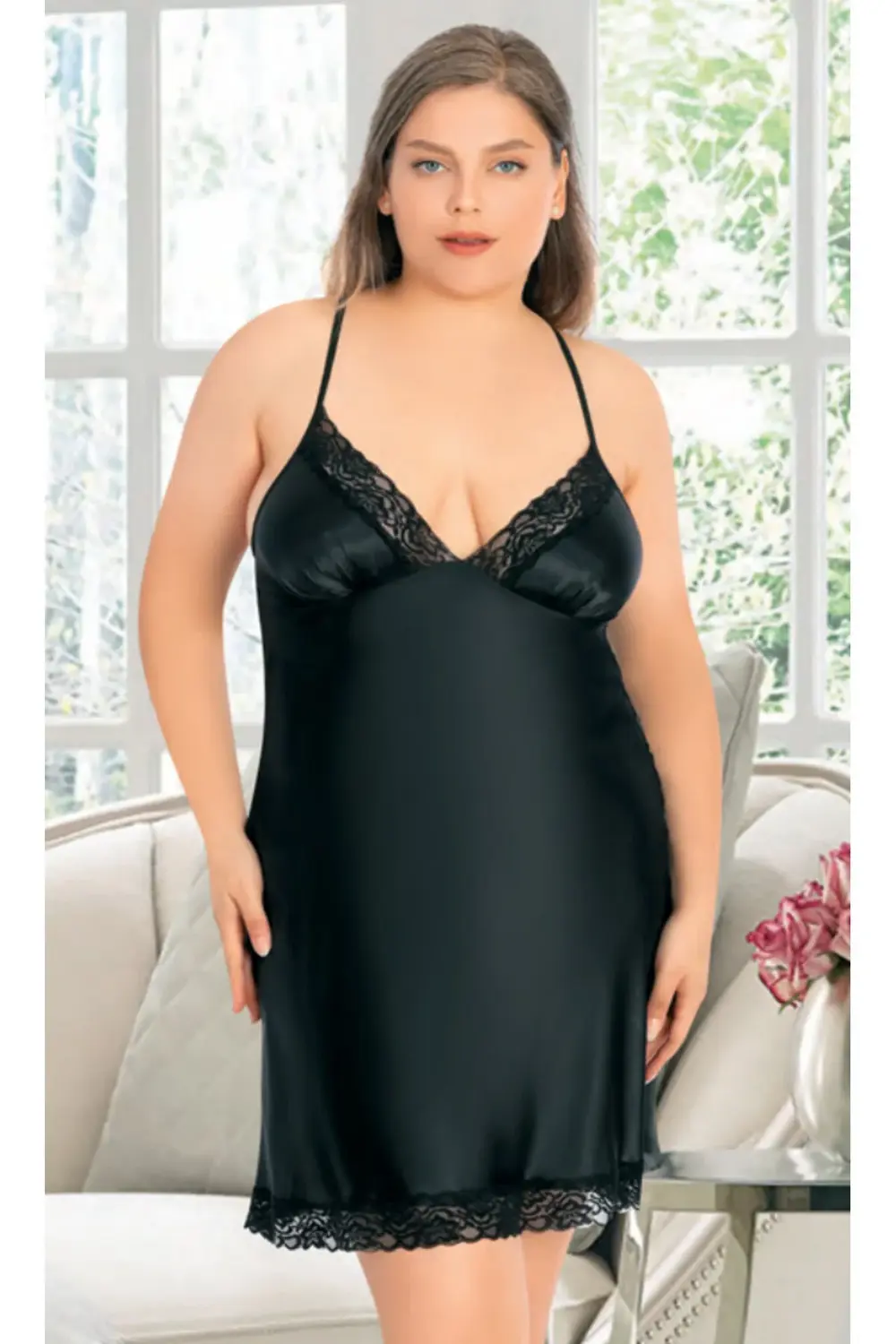 Miss Laris Gögüs ve Etek Uçları Dantel Detaylı Büyük Beden Siyah