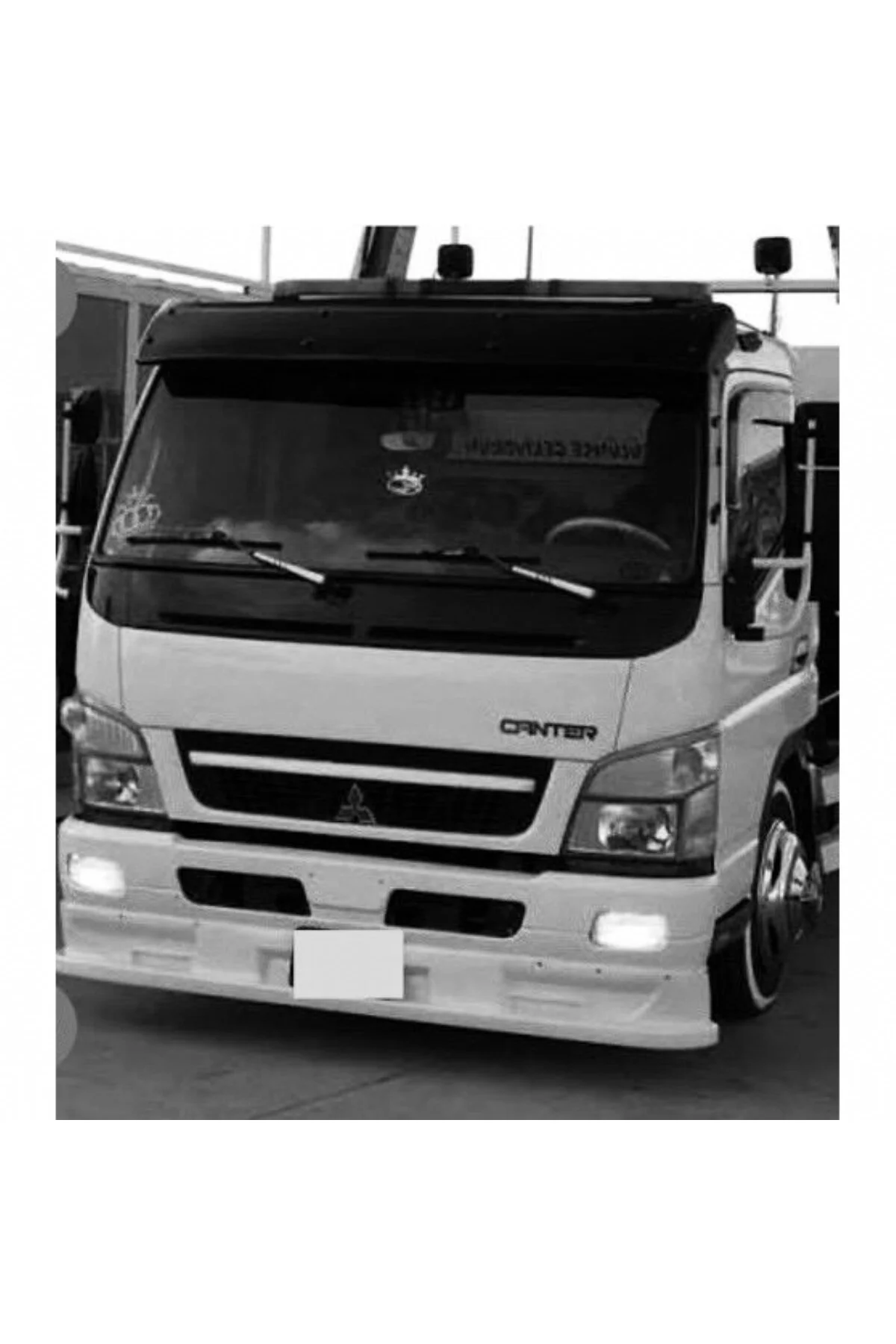 MITSUBISHI CANTER BEYAZ BOYALI ÖN KARLIK