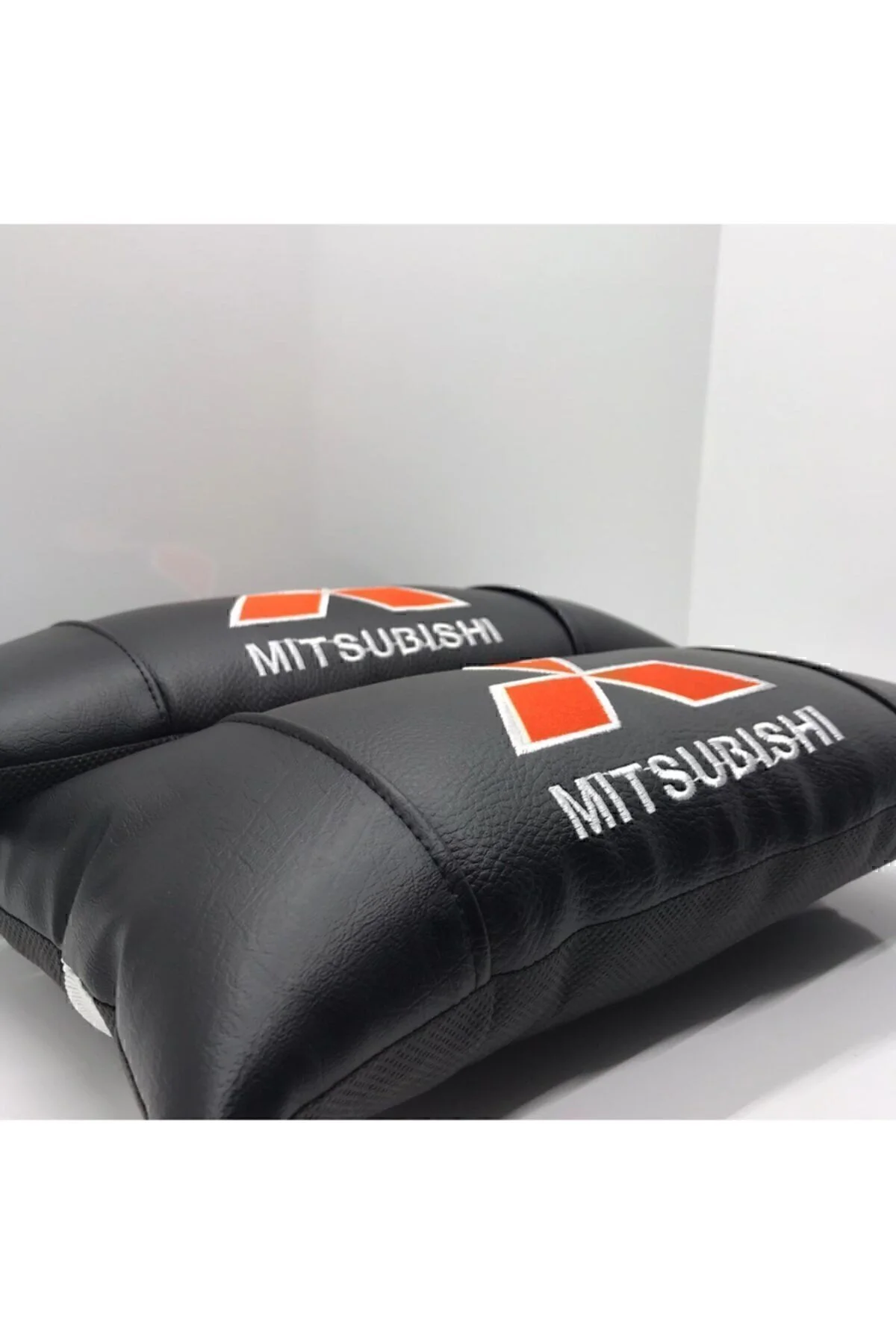 Mıtsubıshı Deri Araç ''boyun Yastığı'' 2 Adet Ortopedik Mitsubishi Boyun Yastık - Görsel 2