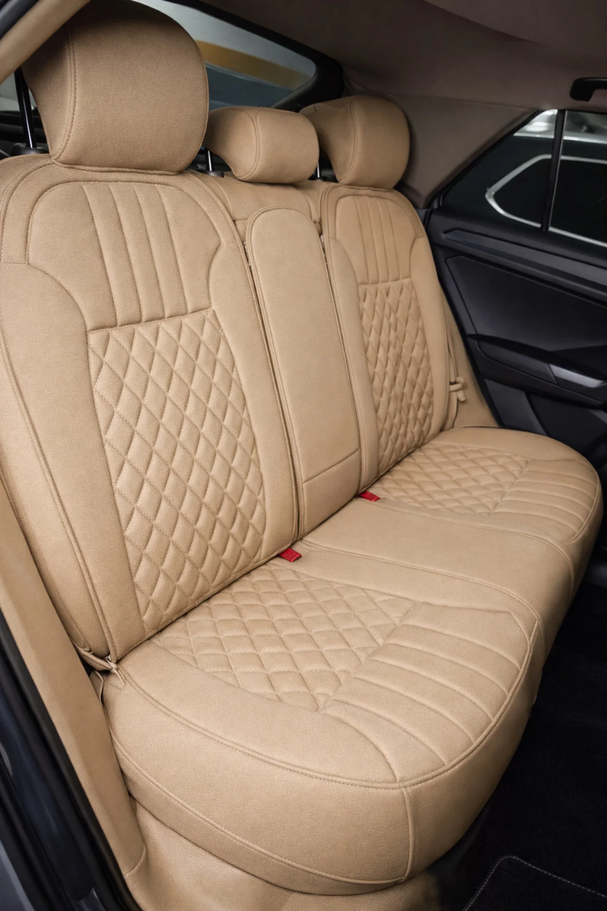 Mitsubishi LANCER 2008-2013 Uyumlu Zerafet 5 Parça Ortopedik Oto Koltuk Minderi Terletmez Bej Fiyatı, Yorumları ve Özellikleri