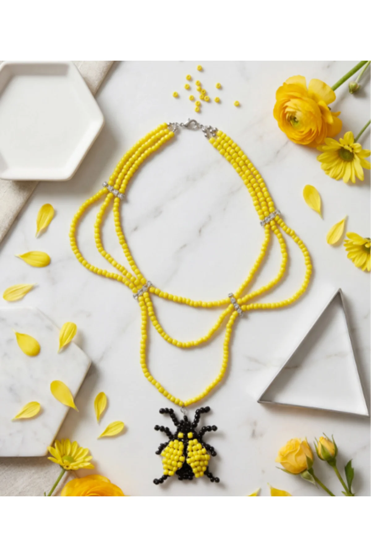 MK Design Jewelry Sarı Siyah Uğur Böceği Kolye MK Design Jewelry Sarı Siyah Uğur Böceği Kolye