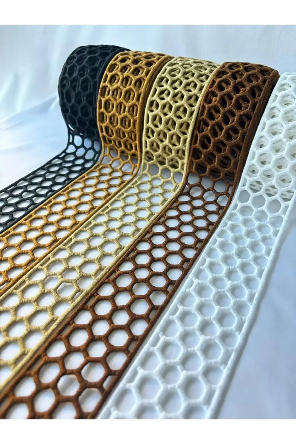 modaflux Petek Tasarımlı Dekoratif Şerit Aksesuarı (Bej) polynova