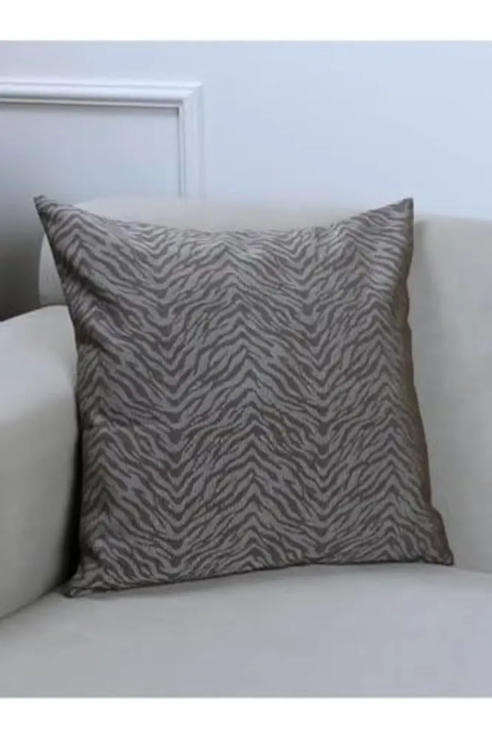 modaflux Zebrano Renkli Zebra Desenli 45x45 Kare Kırlent Kılıfı 4