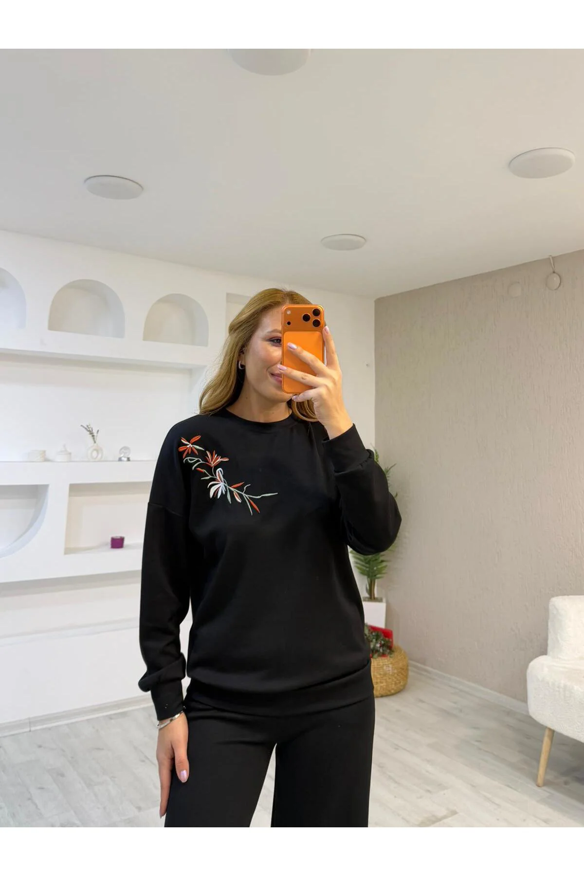 modal dokulu çiçek nakış detaylı ikili takım