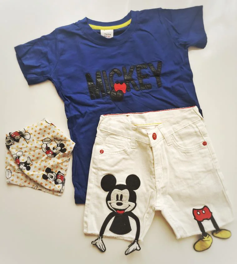 MODAVALS MICKEY APLİKELİ DERİ DETAYLI BOYUNLUKLU BEYAZ KOT ŞORTLU