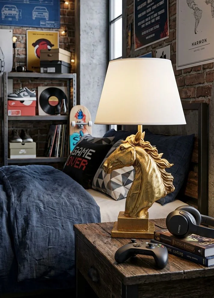 Modern At Abajur  Gold Büst Abajur  Heykel  –  Beyaz Şapka Dekora