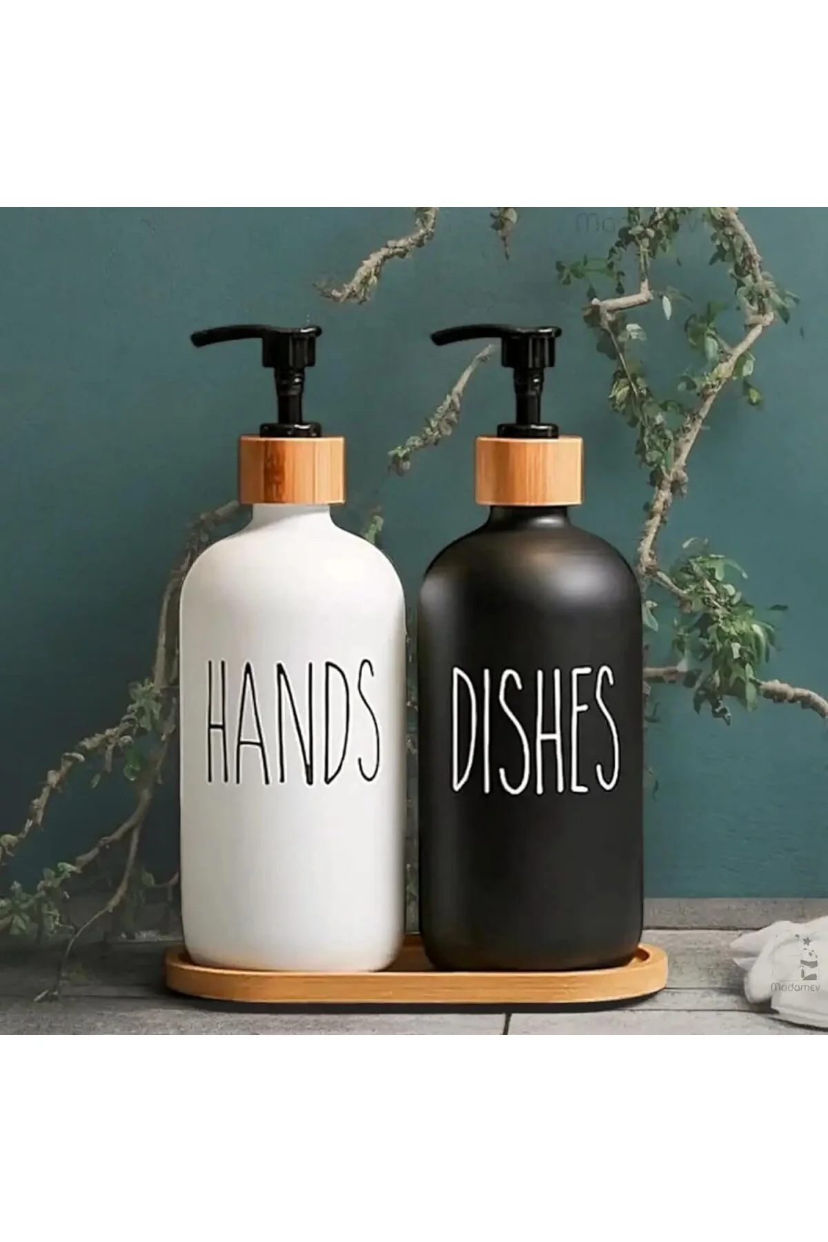 Modern Banyo ve Mutfak Seti, Siyah ve Beyaz Cam Sabunluk ve Deterjan Şişesi, Bambu Kapak