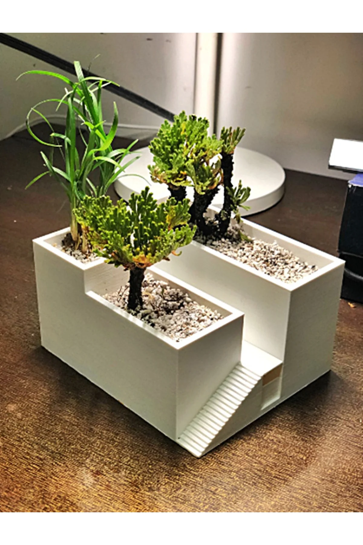 Modern Bina Görünümlü Saksı 12 Cm