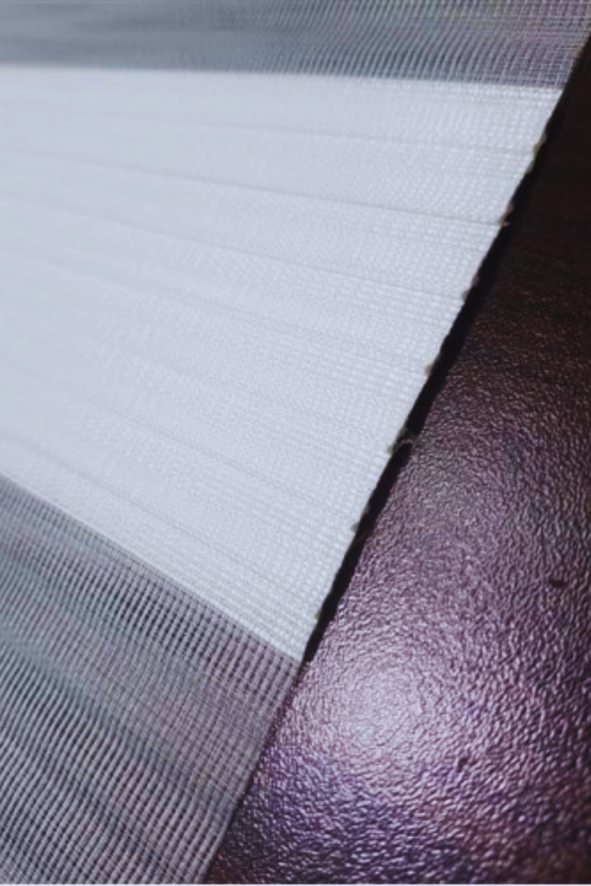 Modern Dar Plise Beyaz Zebra Stor Perde , Alüminyum Kasalı Yüksek