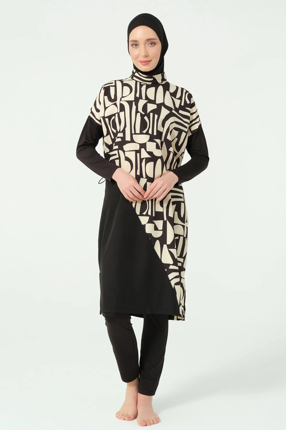 Modern Desenli Rahat Tesettür Mayo