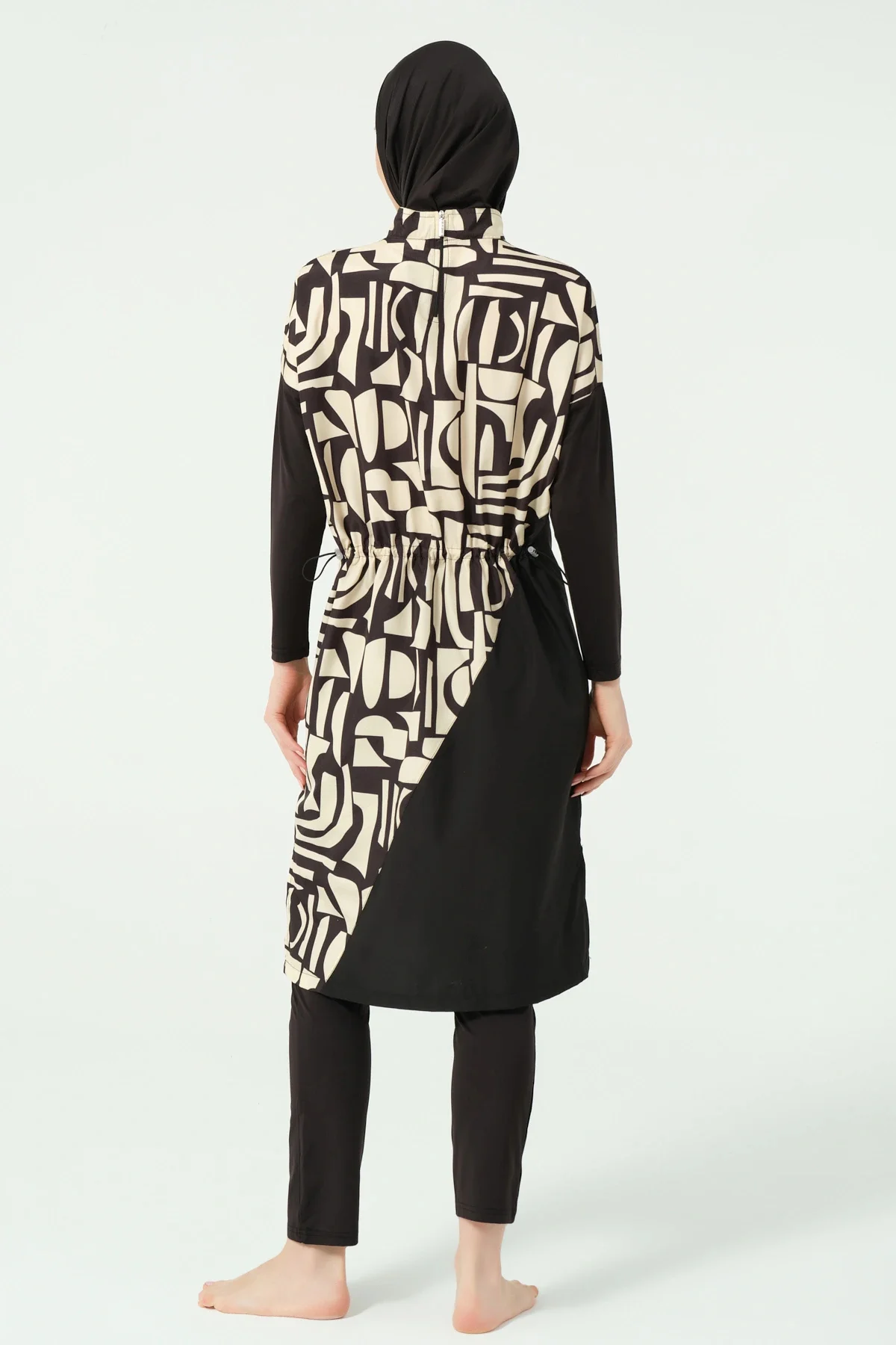 Modern Desenli Rahat Tesettür Mayo