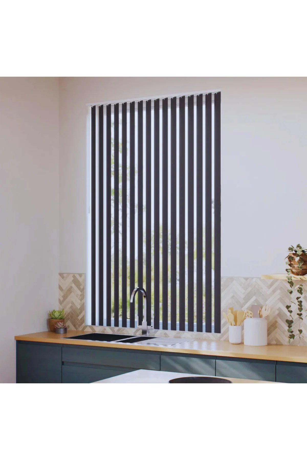 Modern Füme Dikey Jaluzi Stor Perde / Ev, İşyeri ve Ofisler İçin Karartma Dikey Stor Perde, Alüminyum Kasalı Yüksek Kaliteli - W1280/ADP