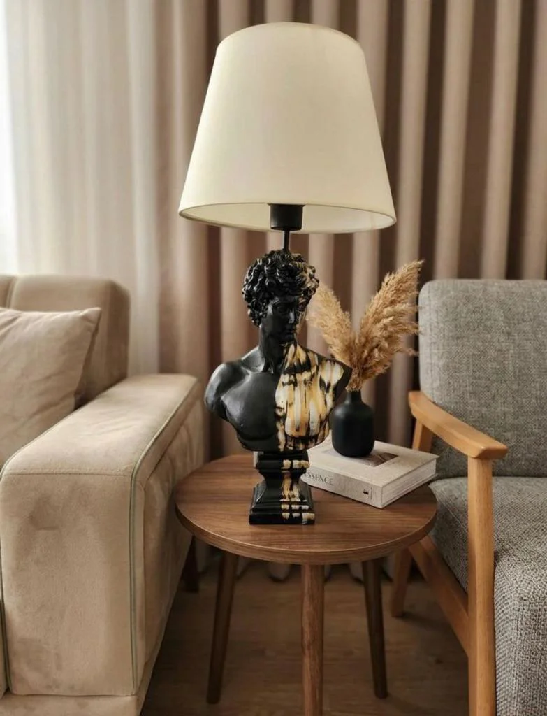 Modern Siyah Gold Detaylı Büst Abajur Dvut Davit Heykel  – Beyaz 