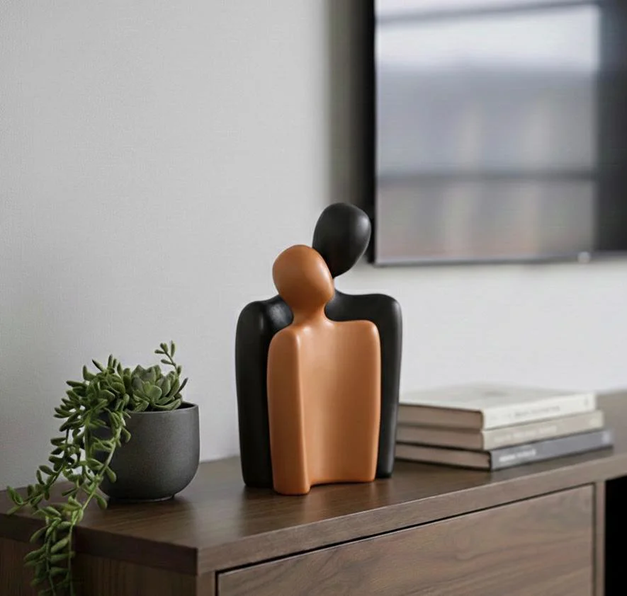 Modern Tasarım 2 Li Soyut Siyah Turuncu Dekoratif Obje - Kucaklaş Modern Tasarım 2 Li Soyut Siyah Turuncu Dekoratif Obje - Kucaklaş