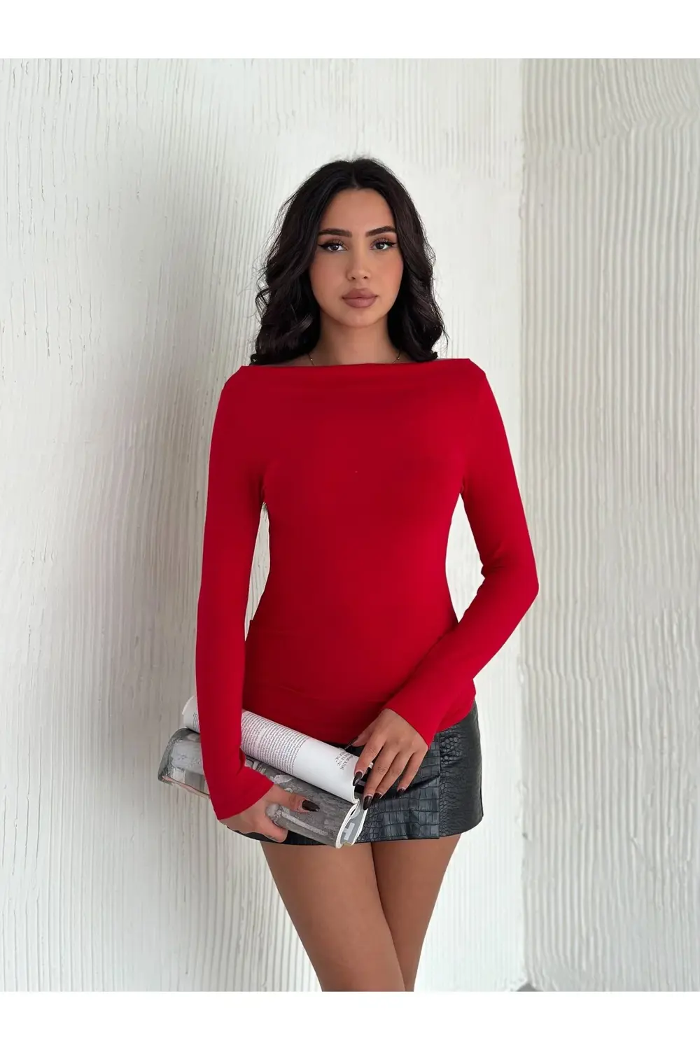 Fiolin Modern Tasarım Kayık Yaka Uzun Kollu Bluz