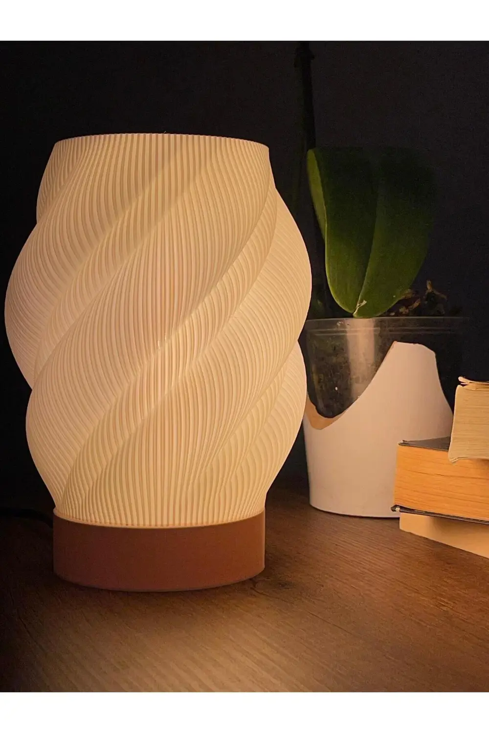 Modern Tasarımlı Şık Abajur Dekoratif Masa Lambası Yatak Odası, S