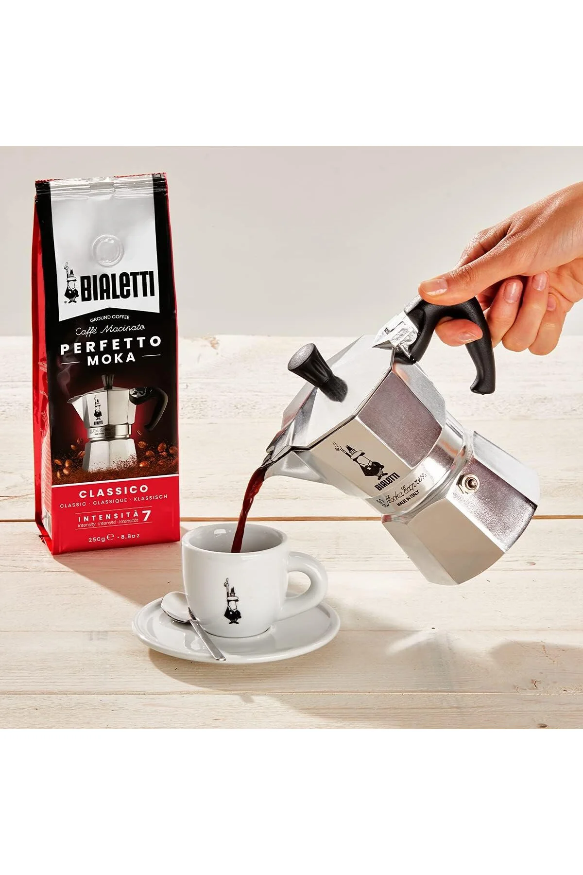 - Moka Express: 3 Cups Ocak Üstü Espresso Pişirici - 130ml - Gümü - Moka Express: 3 Cups Ocak Üstü Espresso Pişirici - 130ml - Gümü