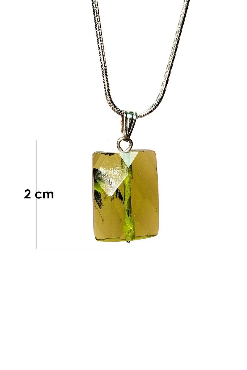 Moldavit Doğal Taşlı El Yapımı Kolye – 2 cm Uç, 20 cm Zincir, Şık Hediye Kutusu Fiyatı, Yorumları ve Özellikleri