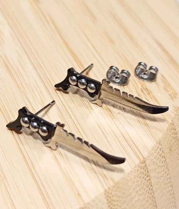 Monalisa Home Gümüş Renk  Bıçak Figürlü  Unisex Çelik Küpe