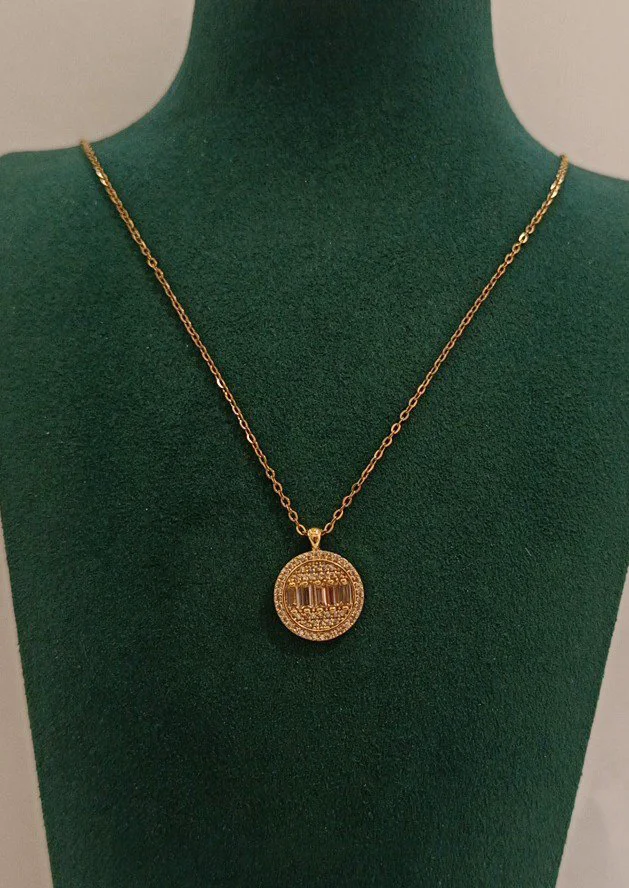 Monalisa Home Lüks Gold Renk Figürlü Gösterişli  Kolye
