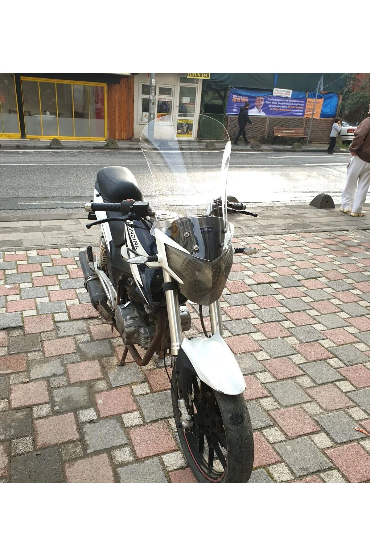 Mondial 180 Z One S Ön Cam 58cm 2014-2022 Model Şeffaf Renkli