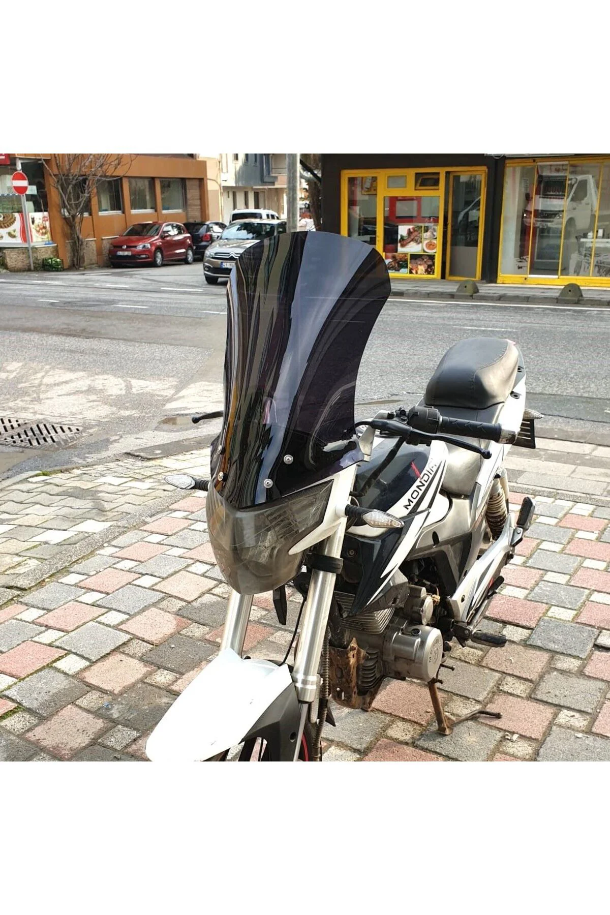 Mondial 180 Z One S Ön Cam 58cm 2014-2022 Model Siyah Renkli