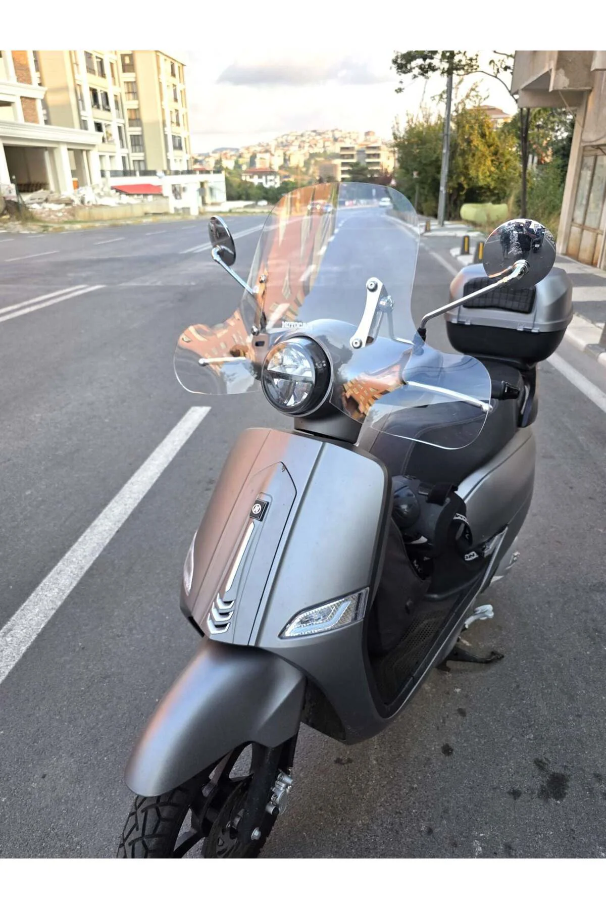 Mondial Exon 125 Ön Cam 2023-2026 Model 39cm Şeffaf Renkli 4mm El