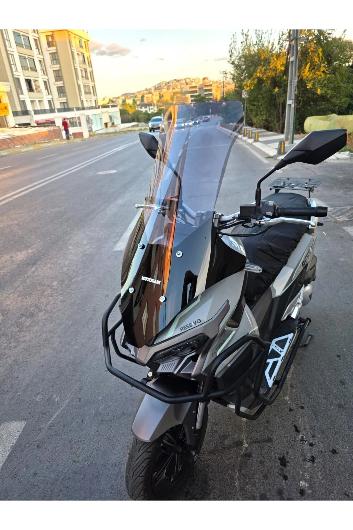 Mondial Ressivo 250 Ön Cam 2023-2026 Model 78cm Füme Renkli 4mm