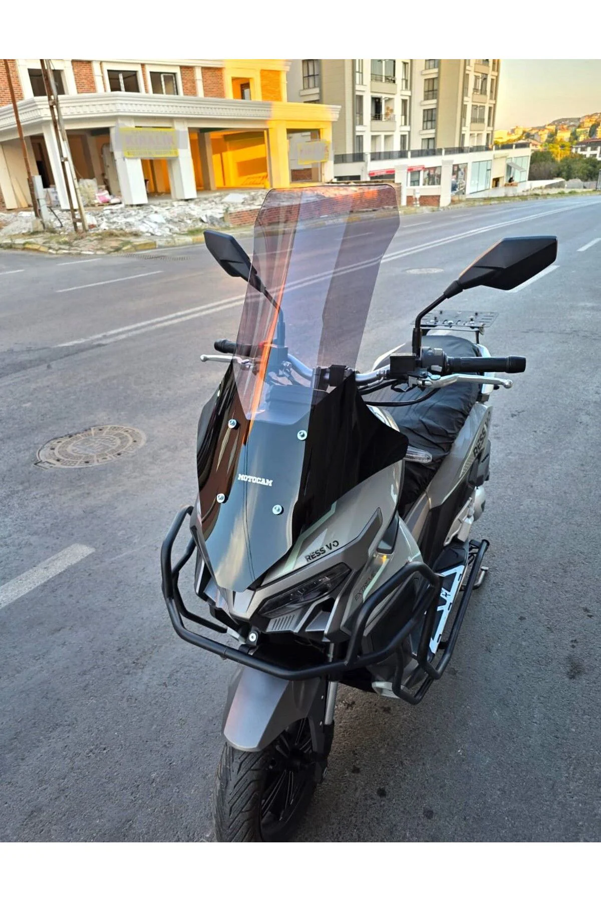 Mondial Ressivo 250 Ön Cam 2023-2026 Model 78cm Füme Renkli 4mm