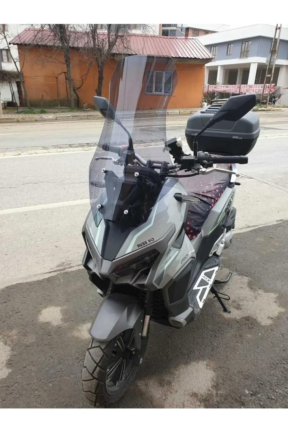 Mondial Ressivo 250 Ön Cam 2023-2025 Model 57cm Füme Renkli 4mm