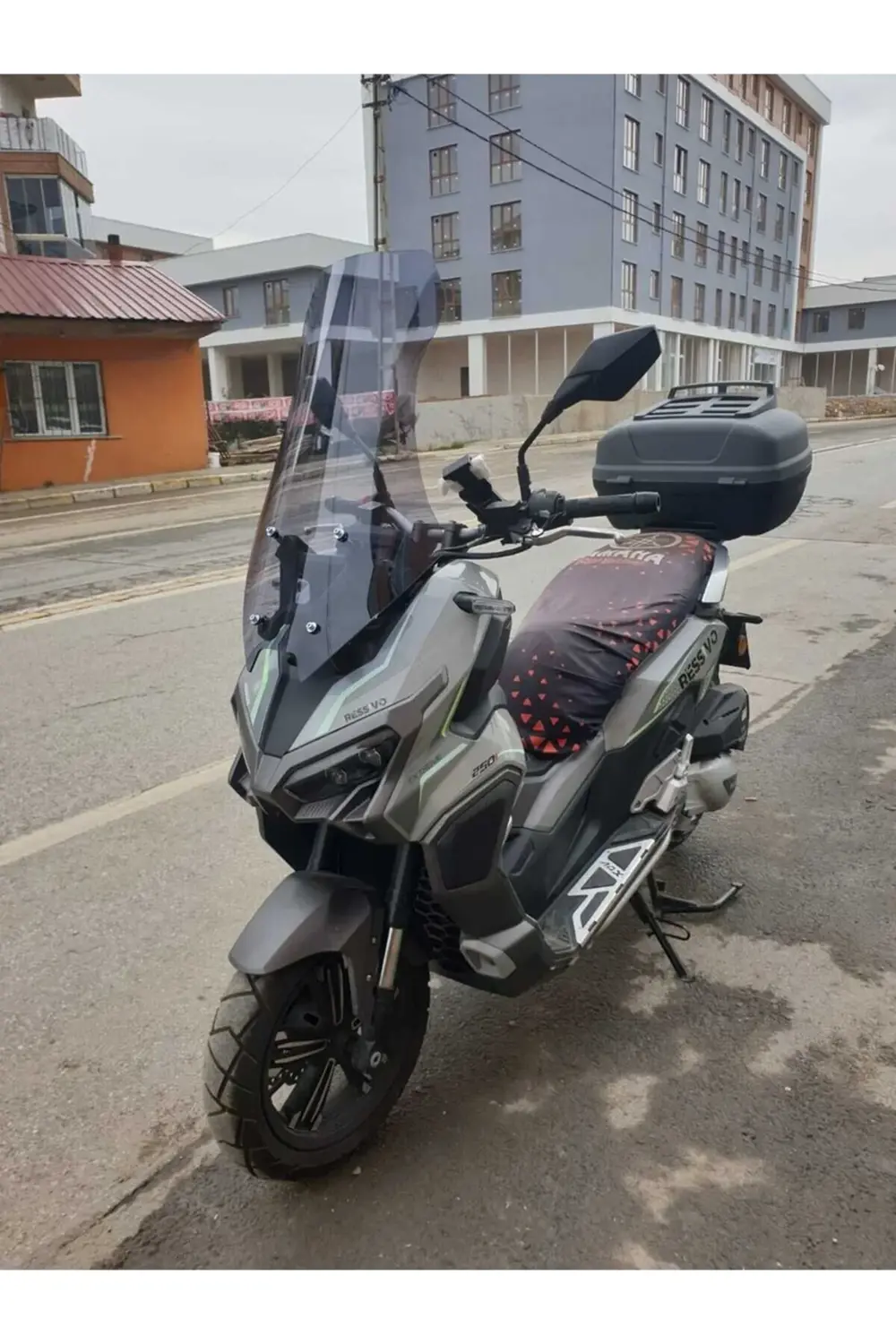 Mondial Ressivo 250 Ön Cam 2023-2025 Model 57cm Füme Renkli 4mm