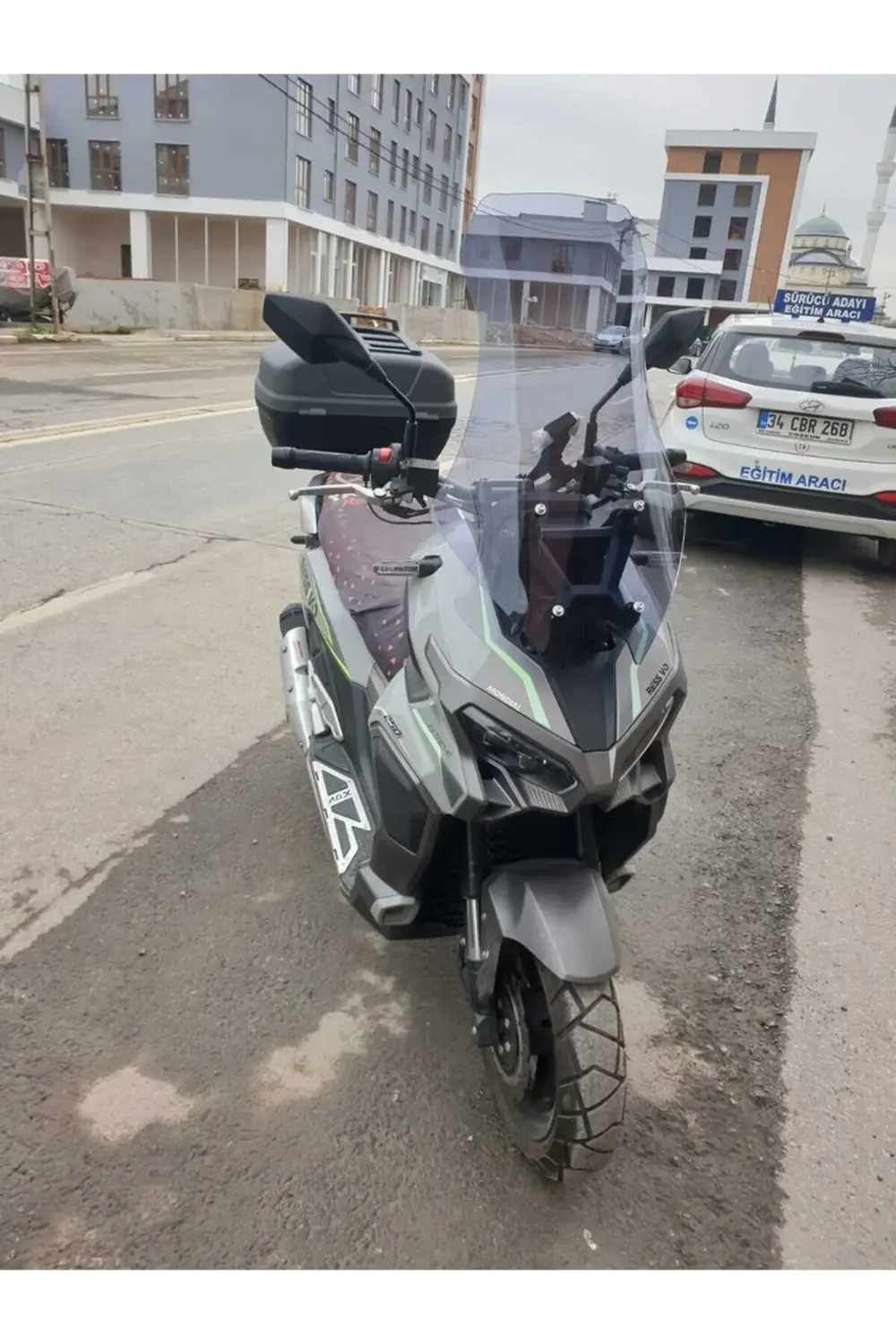Mondial Ressivo 250 Ön Cam 2023-2025 Model 57cm Füme Renkli 4mm