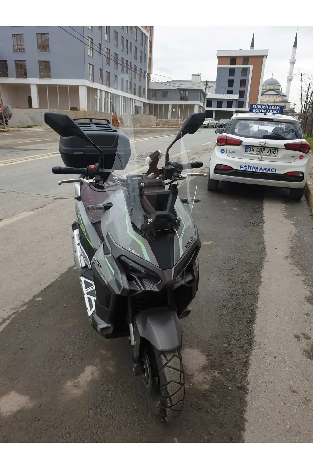 Mondial Ressivo 250 Siperlik Ön Cam 2023-2025 Model Uyumlu  57cm